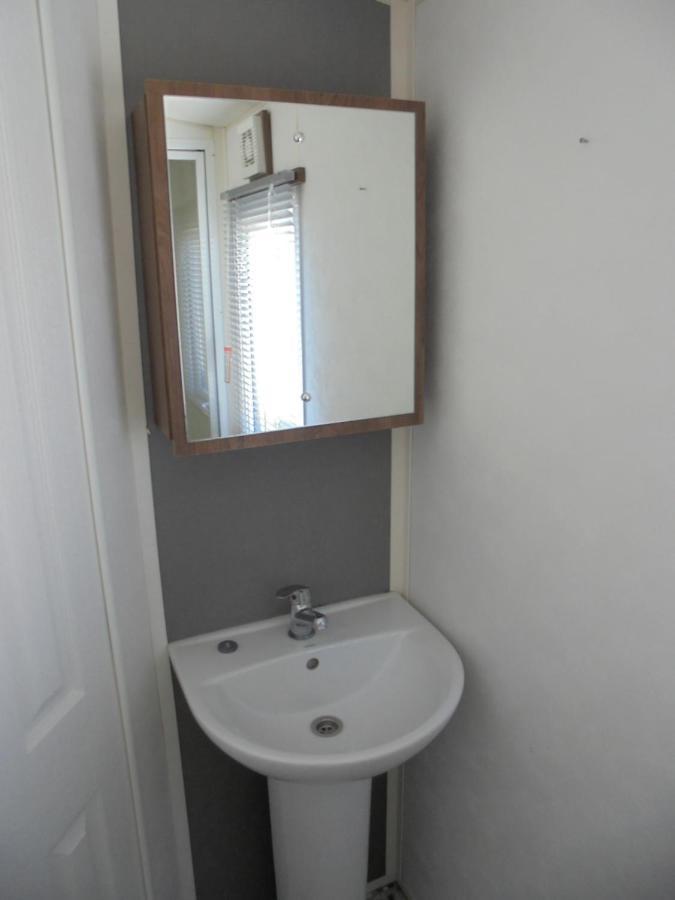 Kingfisher : Seabreeze:- 6 Berth, Enclosed Veranda, Close To Site Shop インゴールドメルズ エクステリア 写真