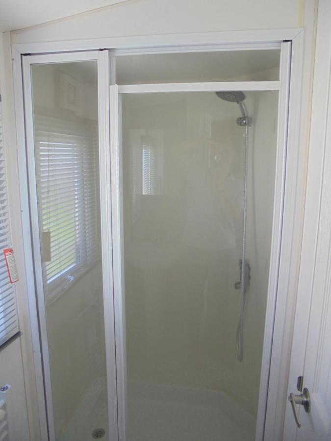 Kingfisher : Seabreeze:- 6 Berth, Enclosed Veranda, Close To Site Shop インゴールドメルズ エクステリア 写真